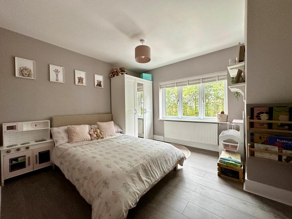 Additional image 16 of Wiggins Lane, Billericay, CM12