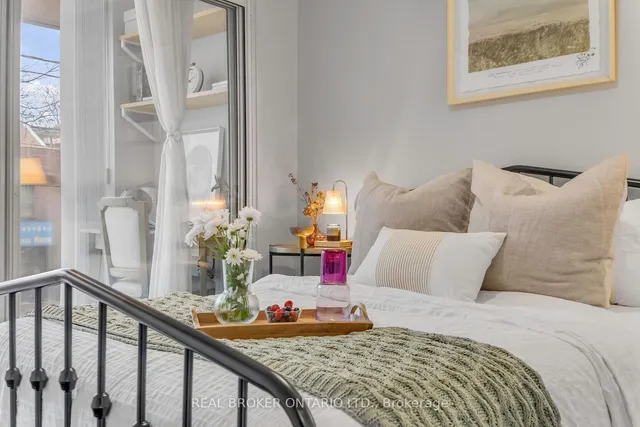 Additional image 26 of 725 King St Unit 213