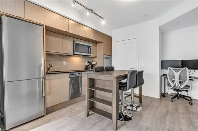 Additional image 9 of 10 York St Unit 2713