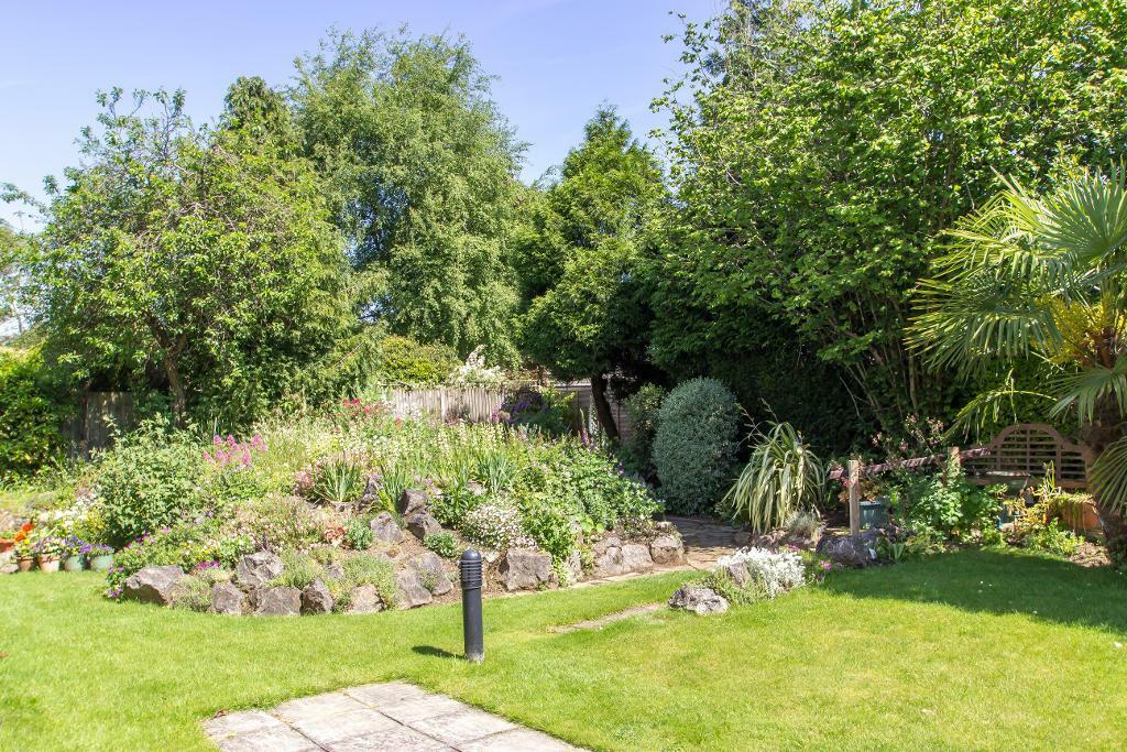 Additional image 6 of 303 Limpsfield Road, Warlingham, CR6 9RL