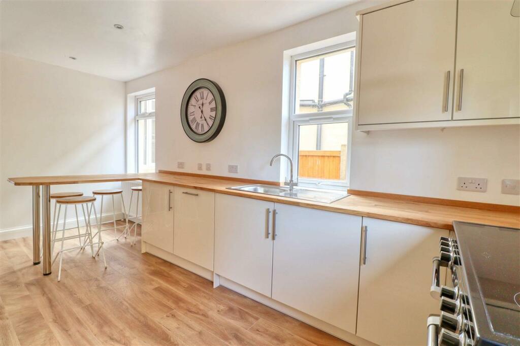 Additional image 8 of Wellesley Road, Clacton on Sea