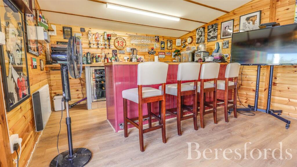 Additional image 36 of Honeypot Lane, Brentwood, CM14