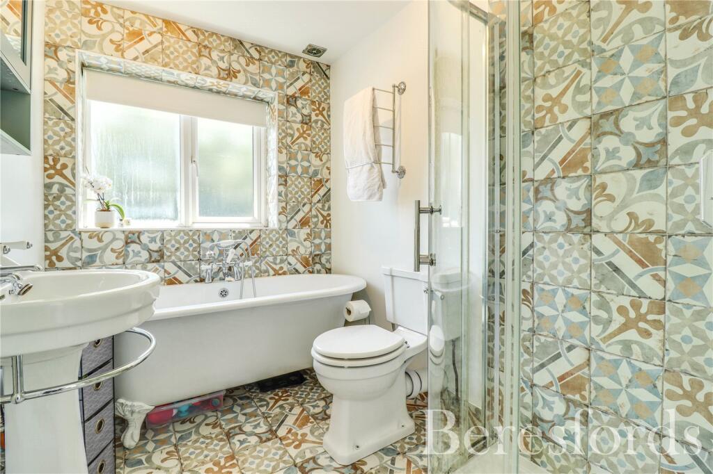 Additional image 9 of Knightbridge Walk, Billericay, CM12