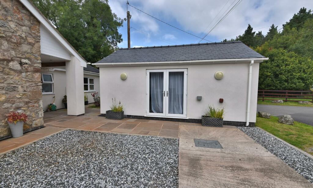 Additional image 3 of Pen Y Fron Road, Pantymwyn, Mold