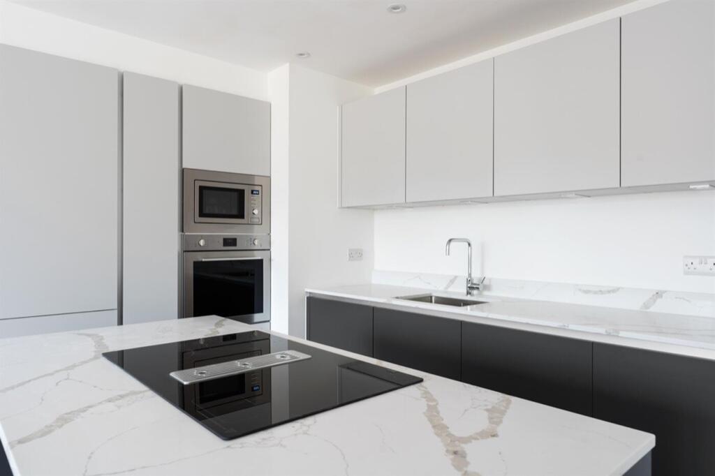 Additional image 6 of 4 Pavilion Court - Bishop's Stortford