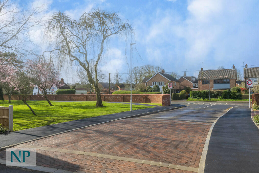 Additional image 11 of 4 Coulson Gardens, Bocking
