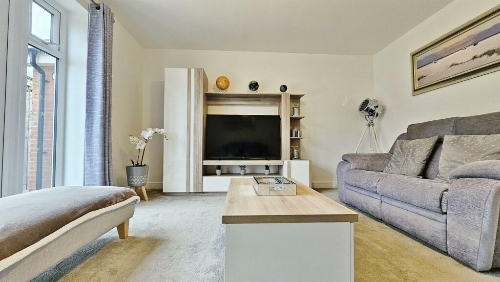 Additional image 10 of Secret Waters, Walton On The Naze