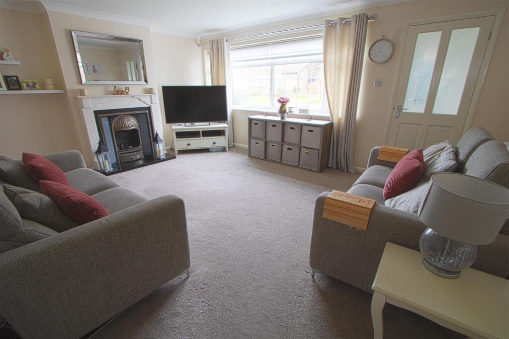 Additional image 4 of Hollyford, Billericay