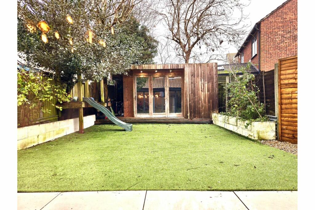 Additional image 15 of Blenheim Road, Brentwood, CM15