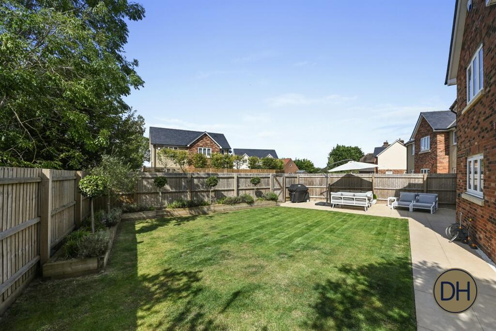 Additional image 21 of Highfield Close, Hastingwood, Essex CM17