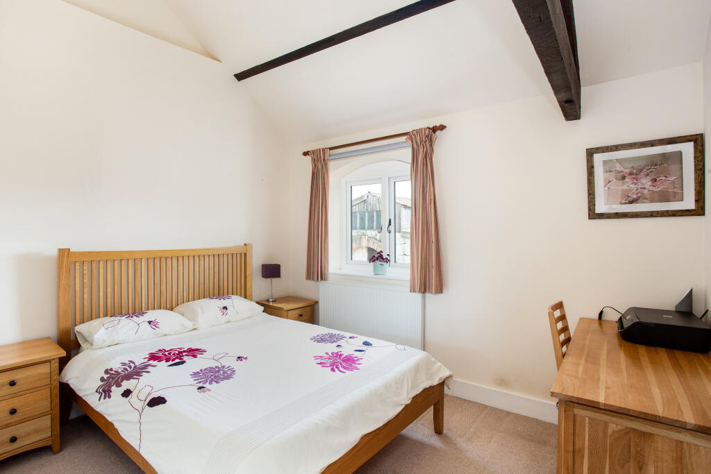 Additional image 9 of Pilgrims Lane, Caterham, CR3