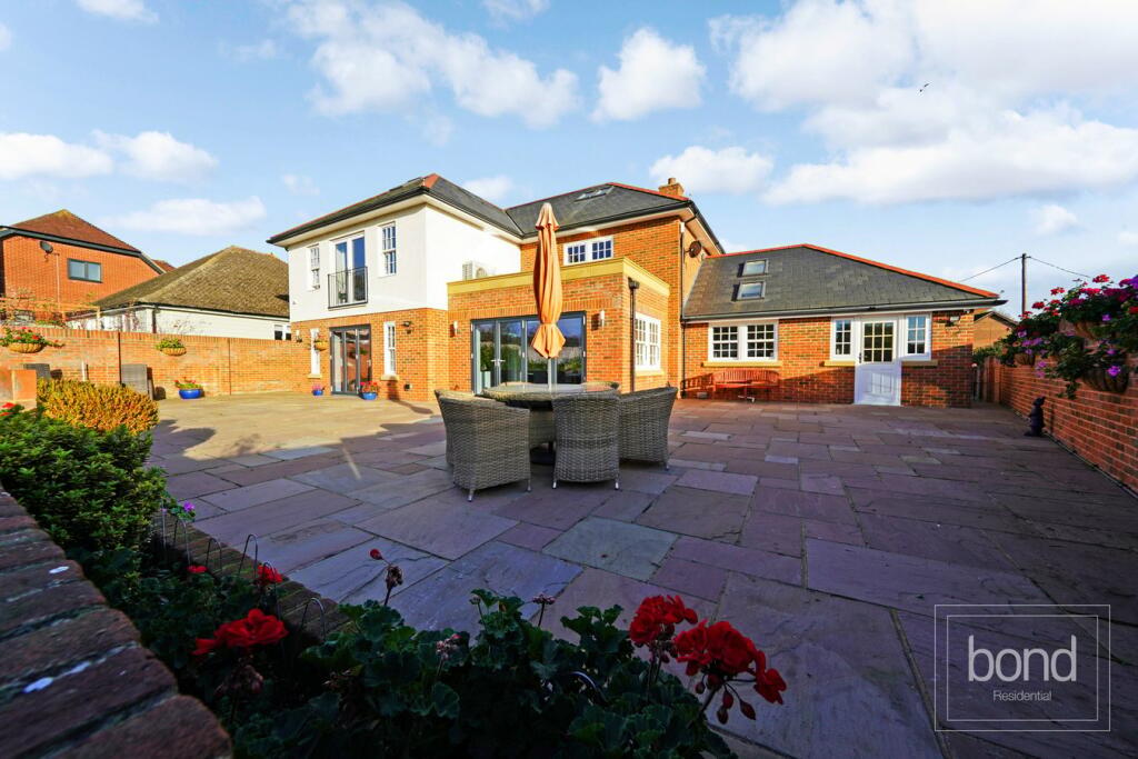 Additional image 19 of Southend Road, Howe Green, Chelmsford, CM2