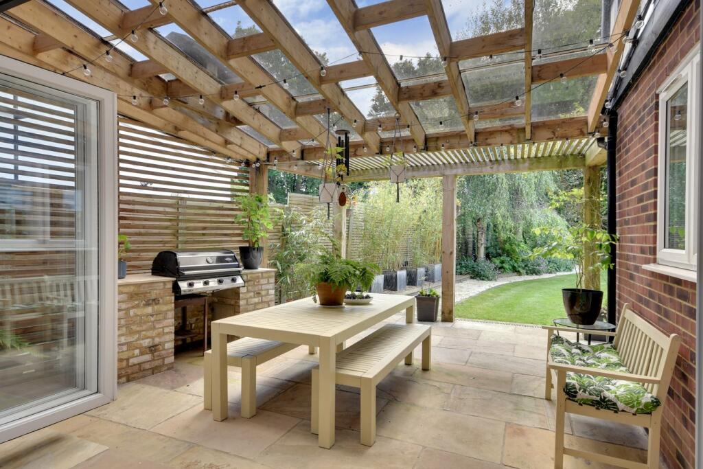 Additional image 33 of The Avenue, Brentwood, CM13