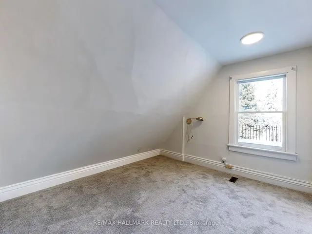 Additional image 34 of 86 Langley Ave