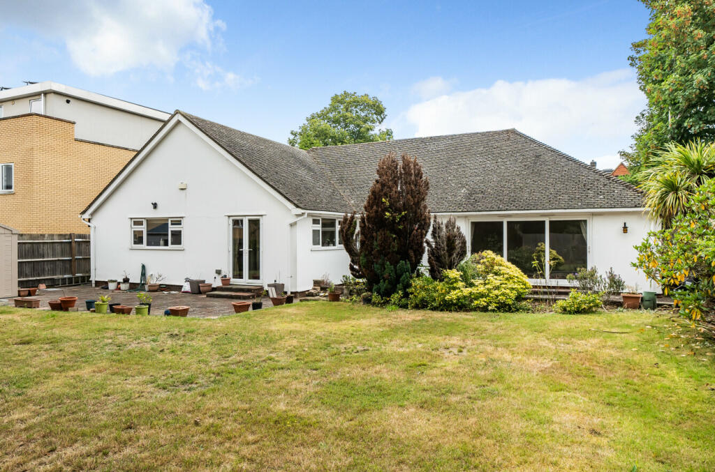 Additional image 15 of Woodbury Close, Croydon
