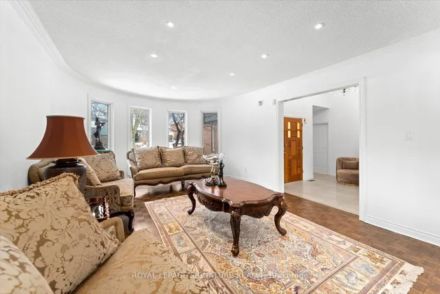 Additional image 7 of 89 Risebrough Ave