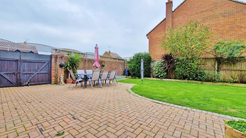Additional image 31 of Frietuna Road, Frinton-on-Sea