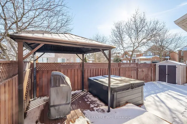 Additional image 33 of 60 Clover Bloom Rd