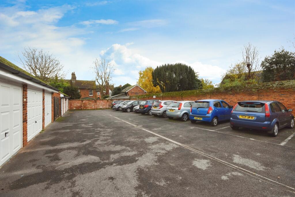 Additional image 14 of Newland Street, Witham