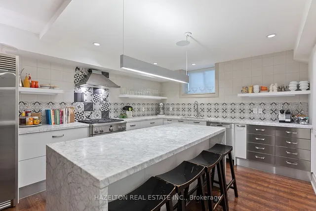 Additional image 36 of 97 Strathallan Blvd