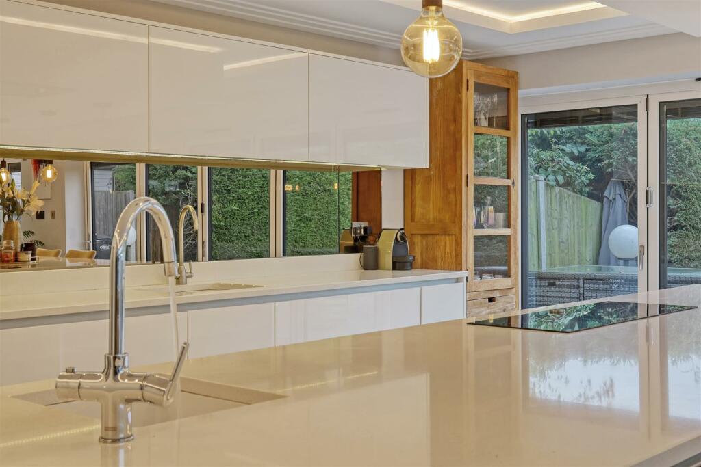 Additional image 20 of Noak Hill Close, Billericay, Essex