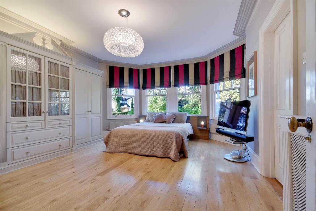 Additional image 19 of Hillwood Grove, Hutton Mount, Brentwood