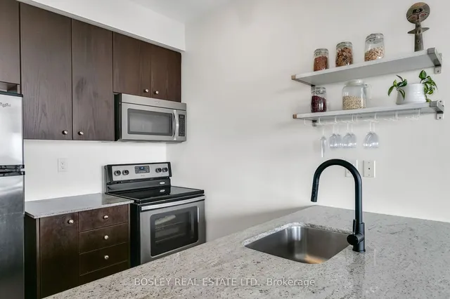 Additional image 11 of 5101 Dundas St Unit 608