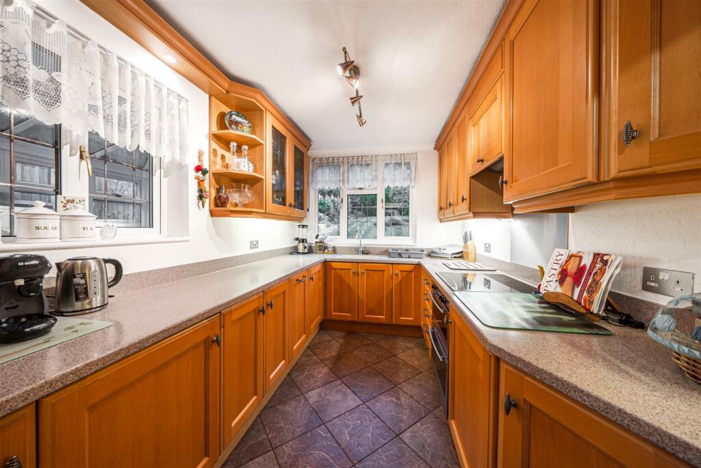 Additional image 13 of Lackford Road, Chipstead, Coulsdon