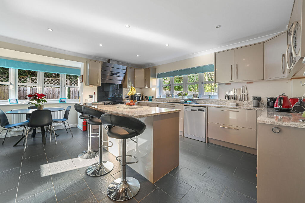 Additional image 10 of The Willows Gutters Lane Broomfield Chelmsford CM1 7BT