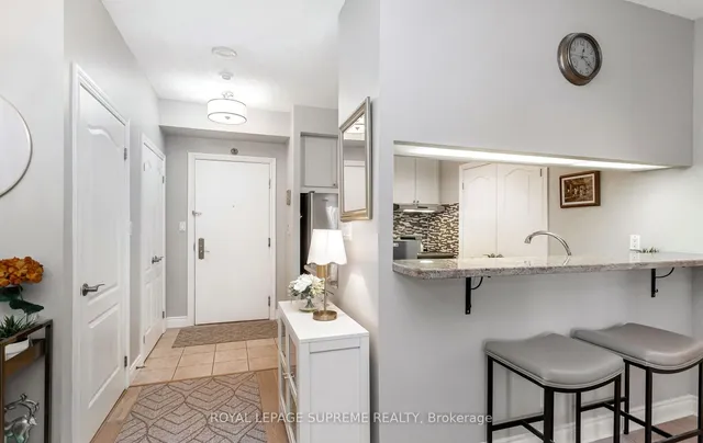 Additional image 3 of 2 Aberfoyle Cres Unit 411