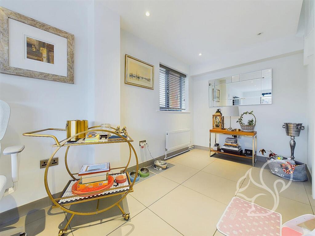 Additional image 14 of High Street, West Mersea