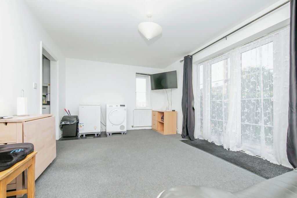 Additional image 8 of York Road, Holland-On-Sea, Clacton-On-Sea