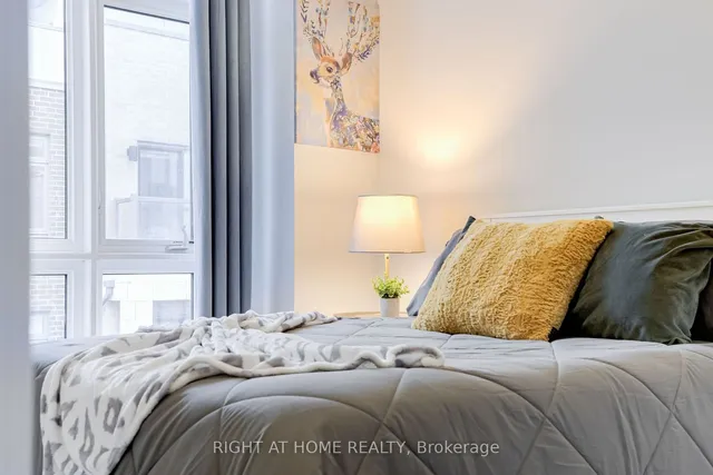 Additional image 27 of 719 Lawrence Ave Unit 52