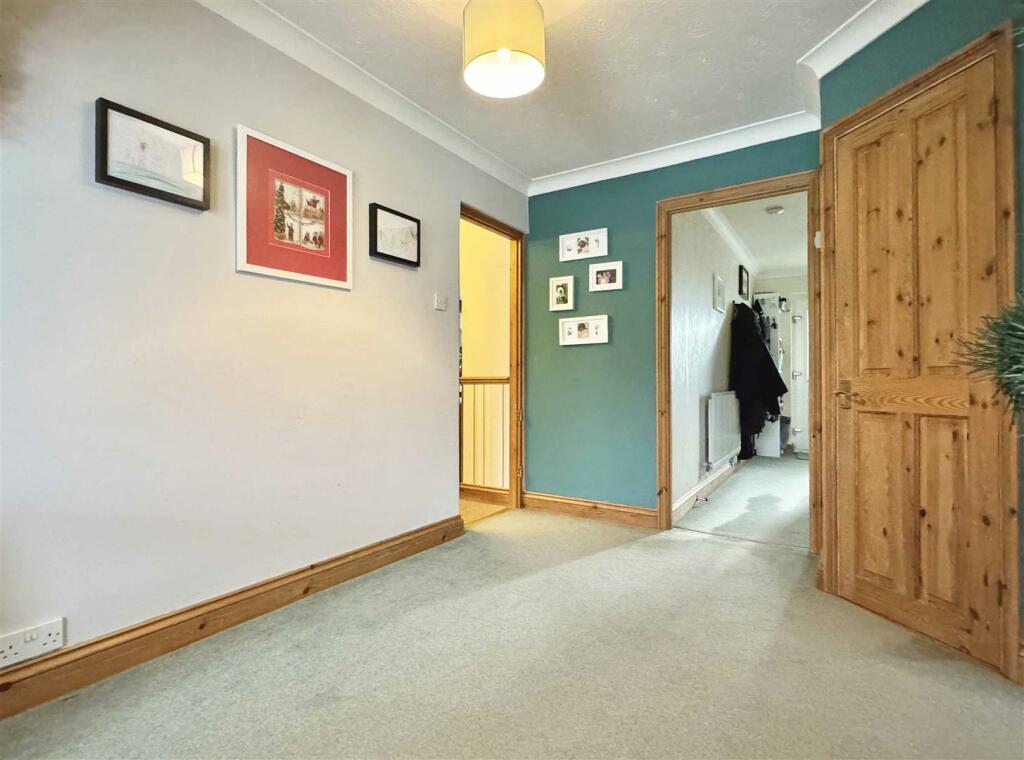 Additional image 9 of Ranks Green, Fairstead, Chelmsford