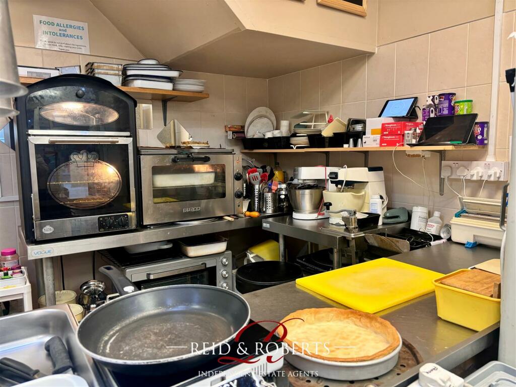 Additional image 10 of Daniel Owen, Mold