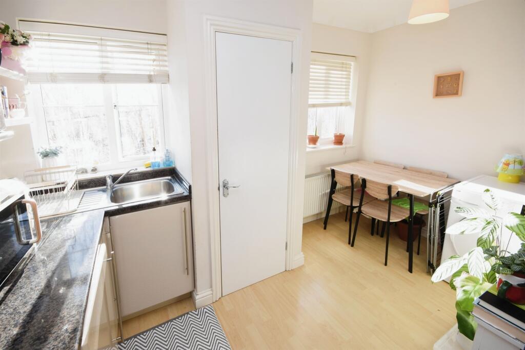 Additional image 6 of Station Approach, Braintree