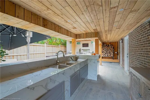 Additional image 35 of 4 Courtsfield Cres