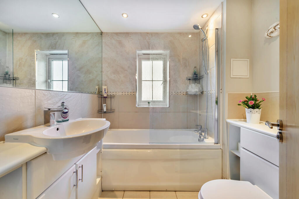 Additional image 16 of Newbery Close, Caterham, CR3