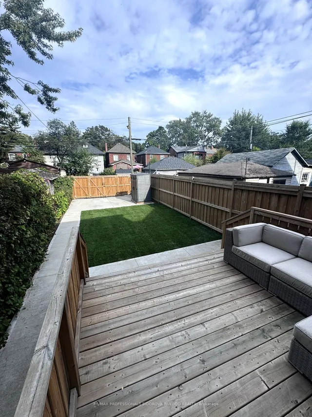 Additional image 24 of 545 Runnymede Rd