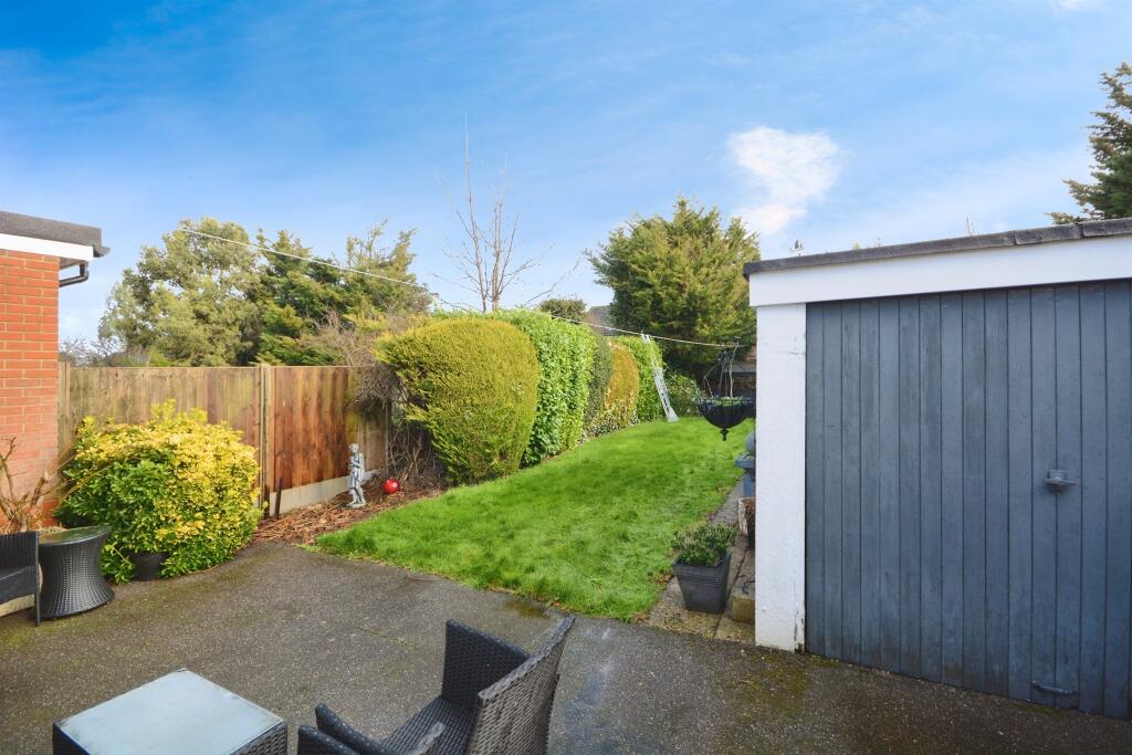 Additional image 17 of Baddow Hall Crescent, Great Baddow, Chelmsford