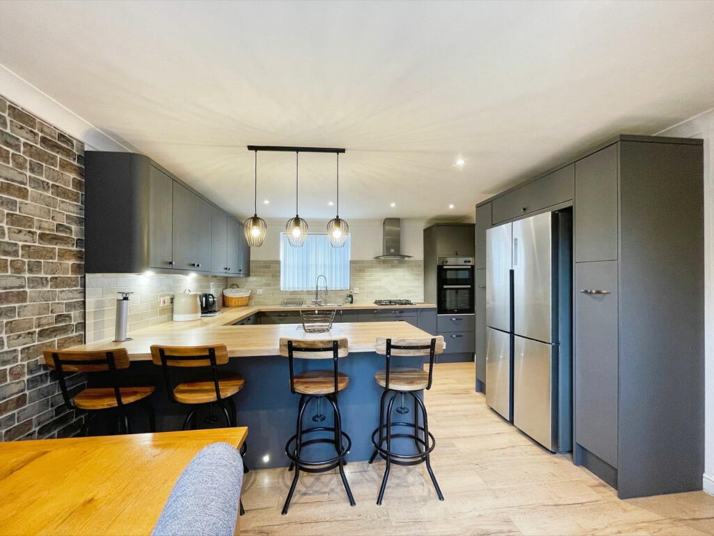 Additional image 3 of Harvest Fields, Takeley, Bishop's Stortford CM6 1YE