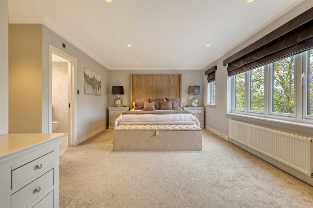 Additional image 31 of Noak Hill Close, Billericay, Essex