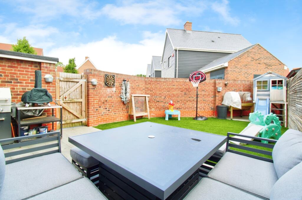 Additional image 16 of Elm Gardens, Mountnessing, CM15