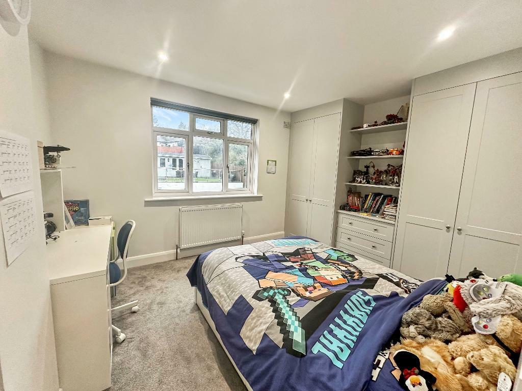 Additional image 17 of Farm Fields, Sanderstead, CR2 0HQ