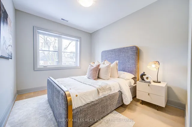 Additional image 29 of 158 Eastbourne Ave