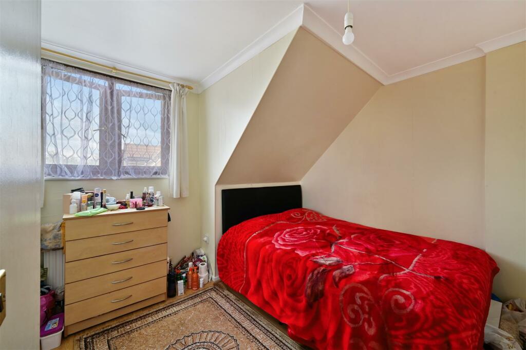 Additional image 11 of Heathfield Drive, Mitcham