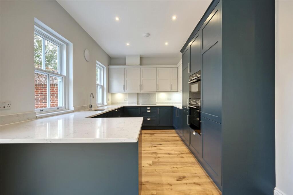 Additional image 4 of Brizes Park, Ongar Road, Kelvedon Hatch, Brentwood, CM15