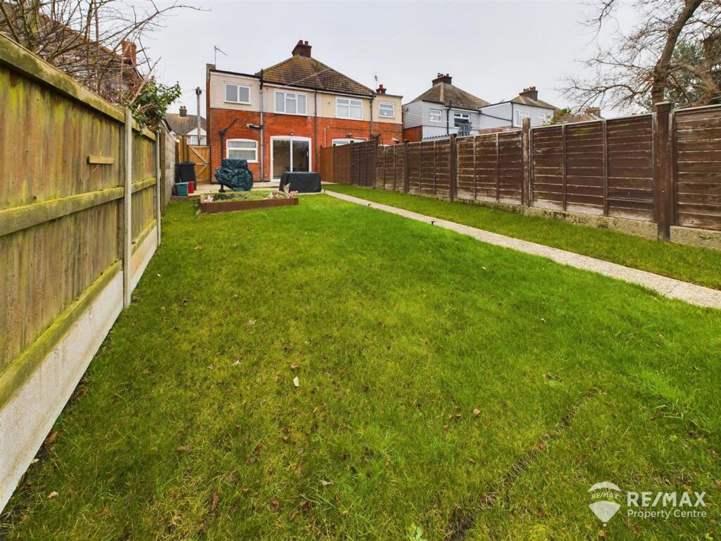 Additional image 24 of Shaftesbury Avenue, Harwich
