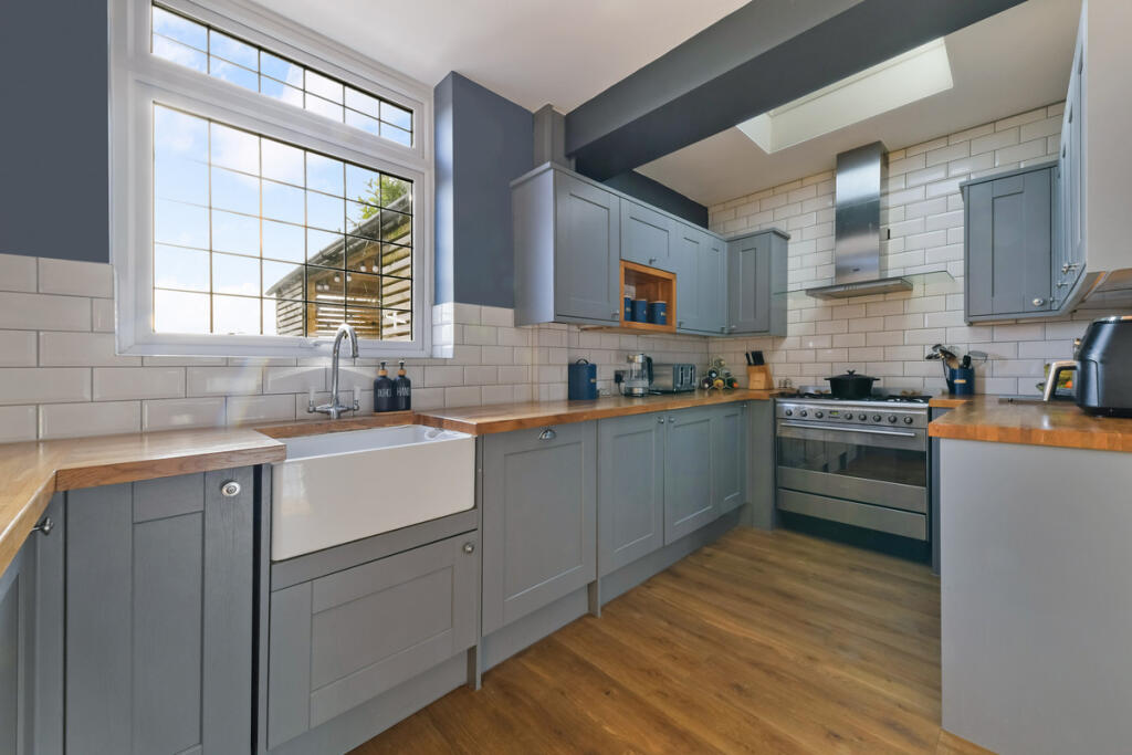 Additional image 16 of Nutfield Road, Coulsdon, CR5