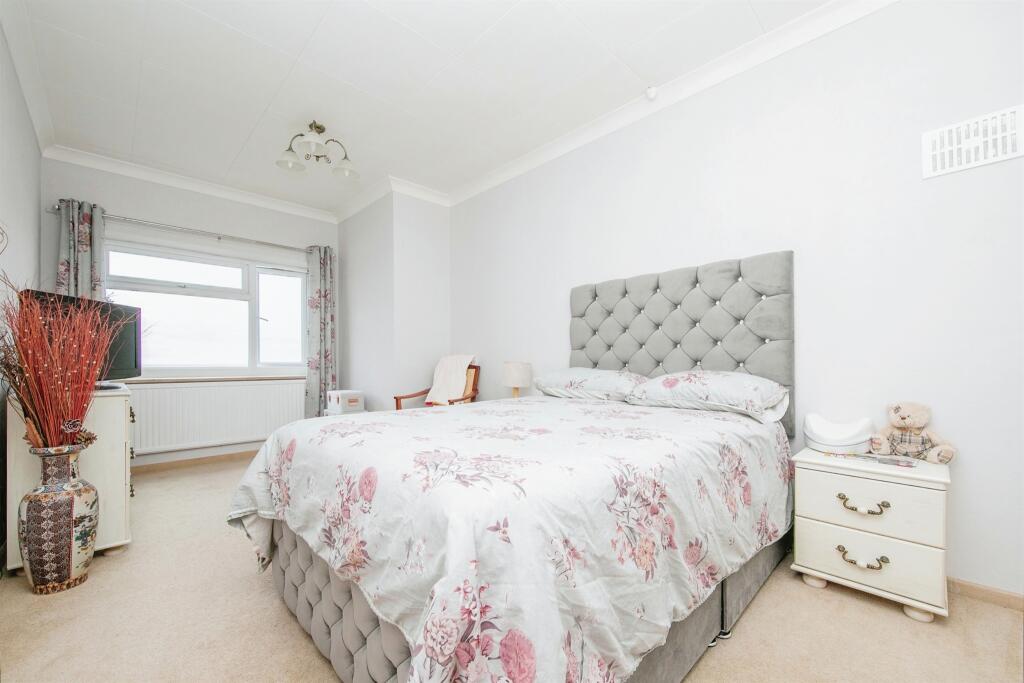 Additional image 6 of The Parade, WALTON ON THE NAZE